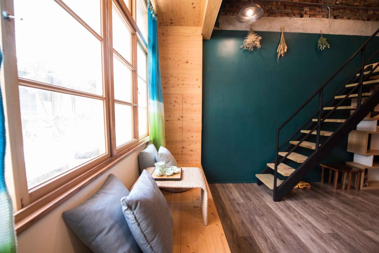 Small Bridge Good Home Tainan Exterior foto