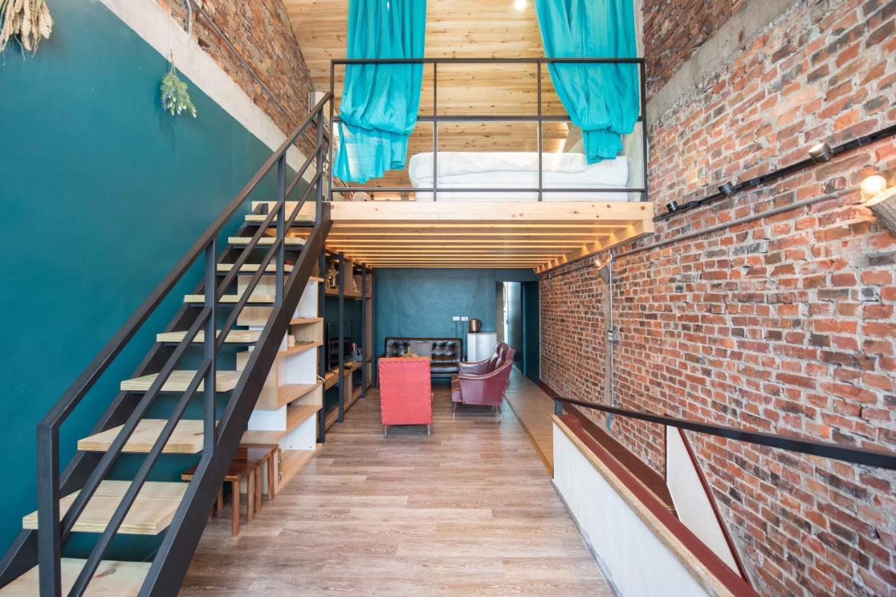 Small Bridge Good Home Tainan Exterior foto