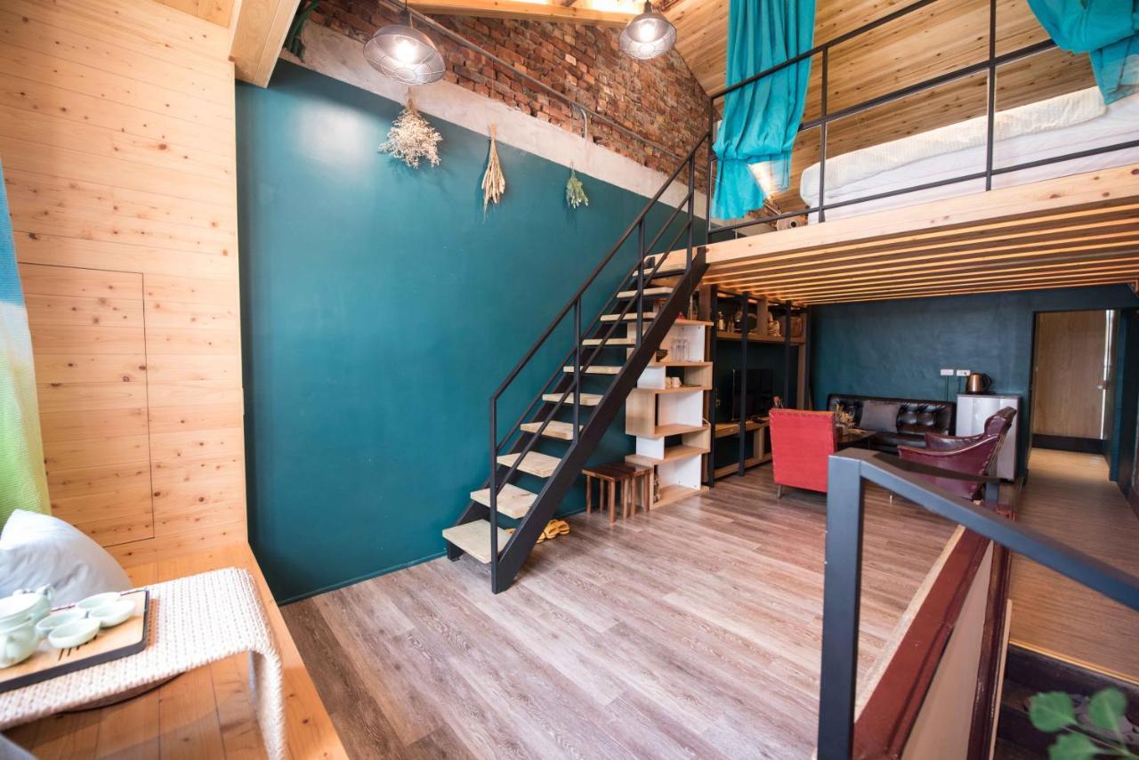 Small Bridge Good Home Tainan Exterior foto